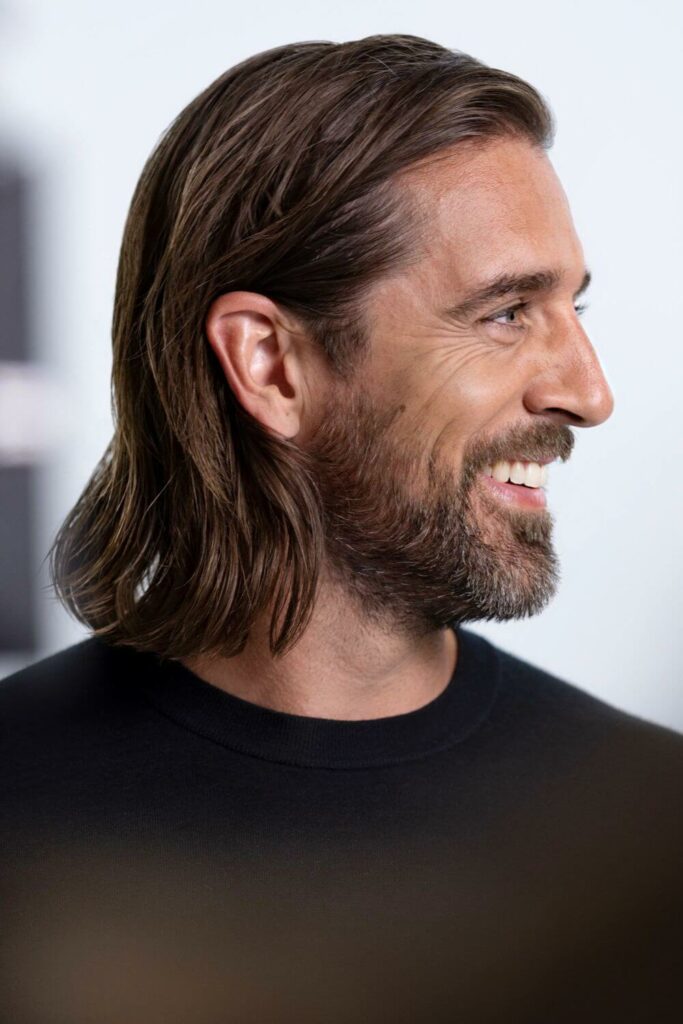 Aaron Rodgers Hair at shoulder length